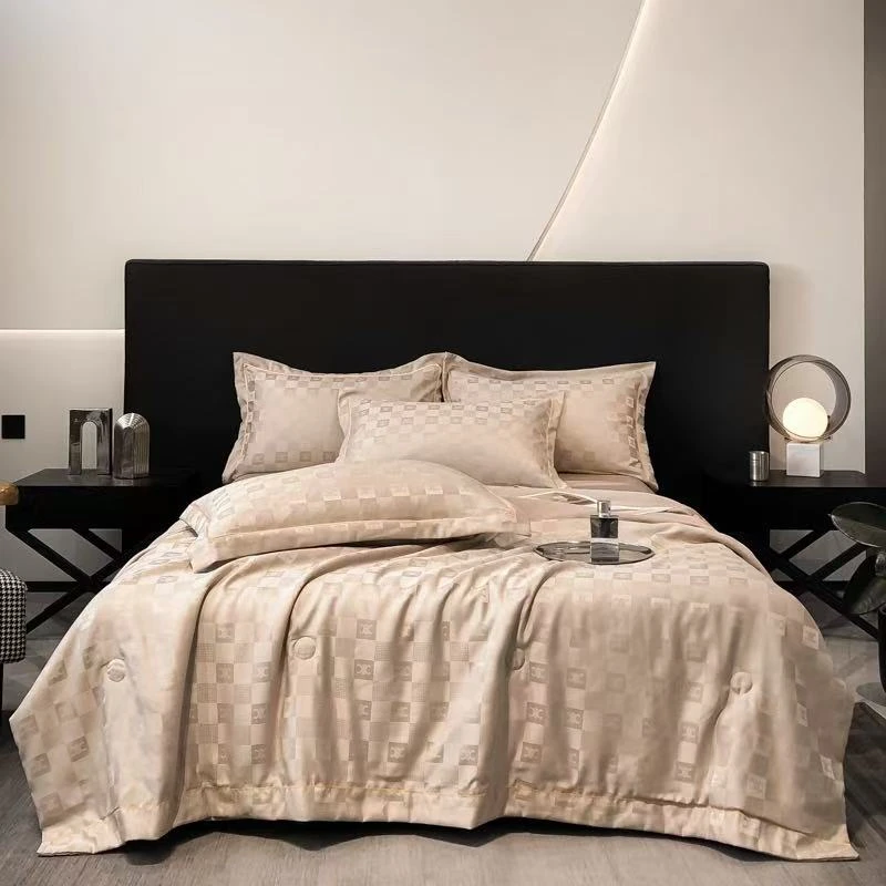 轻奢欧式贡缎提花夏被亲肤舒适高档礼袋款双人夏被QT129-5