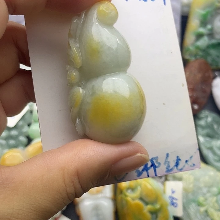 翡翠未镶嵌颈饰天然翡翠