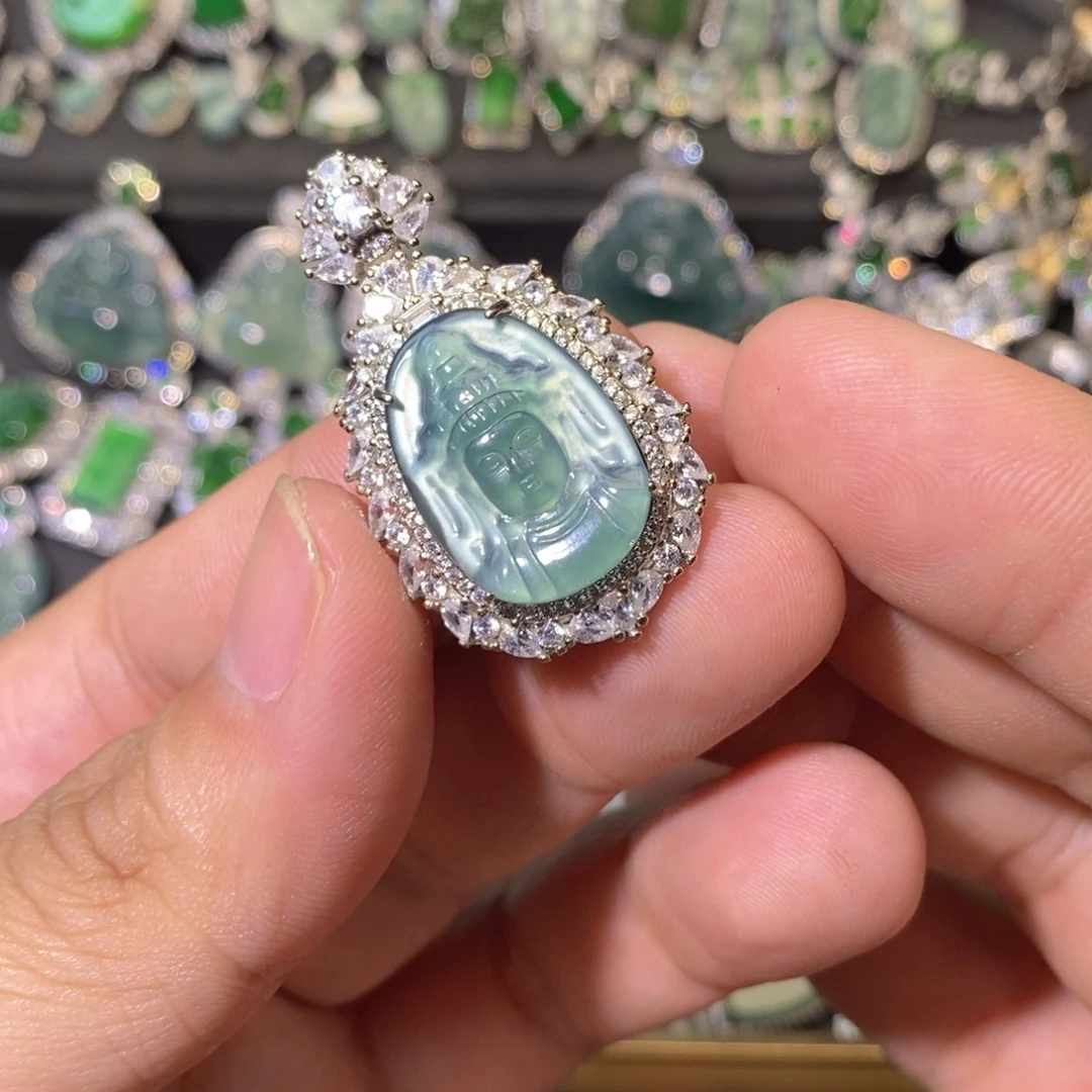 翡翠未镶嵌颈饰天然