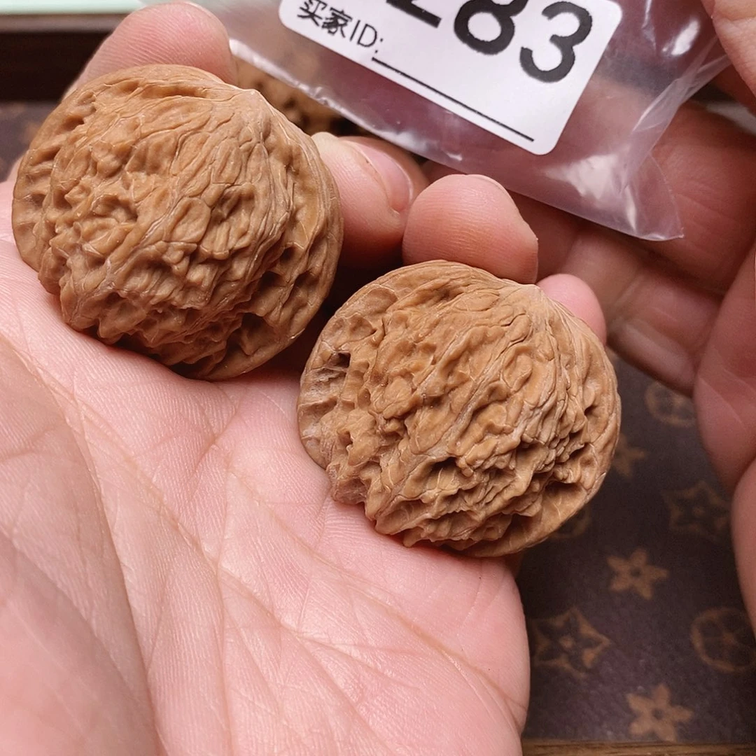 把件文玩核桃磨盘37尺。