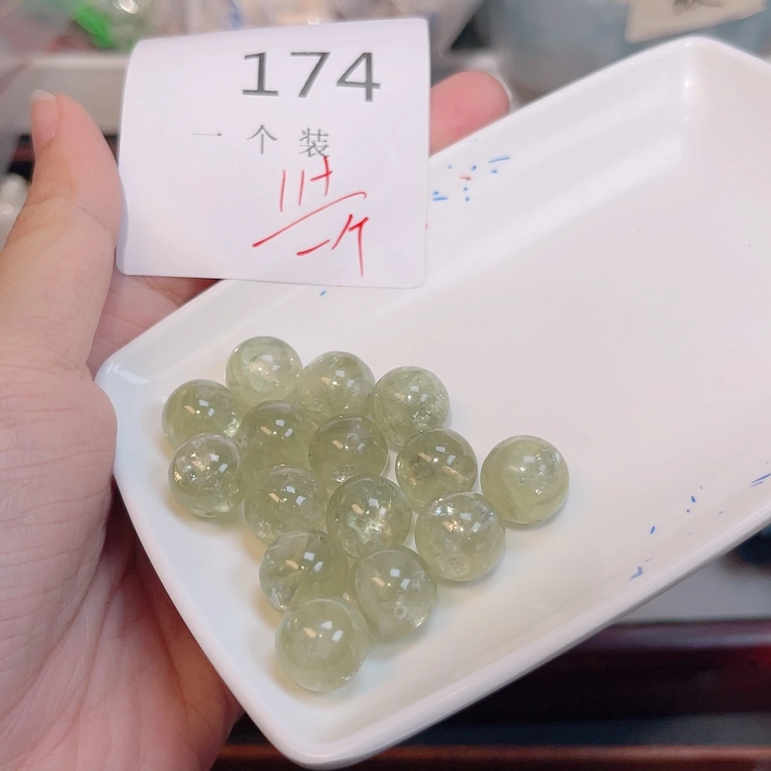 未镶嵌水晶珠宝半成品174 。