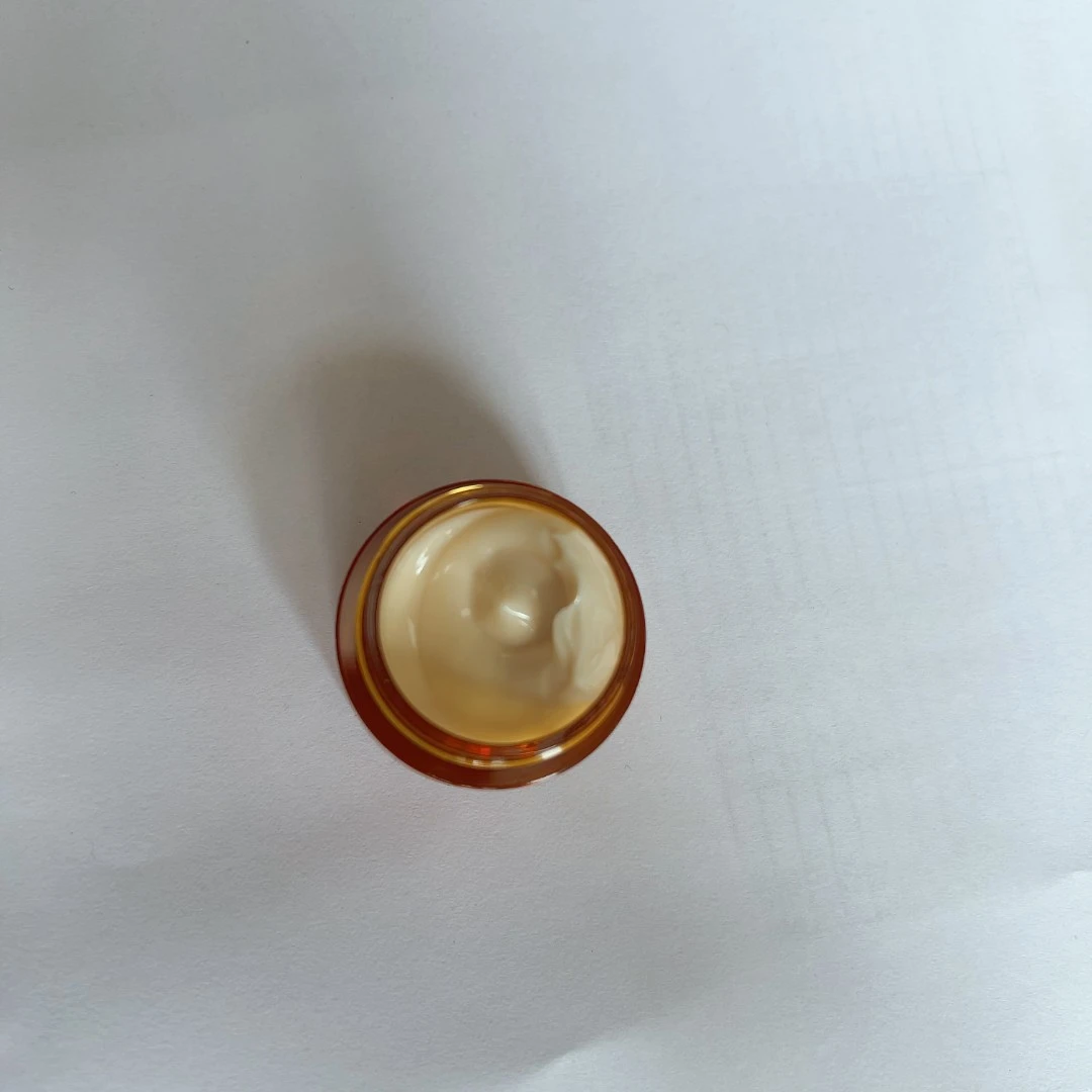 大庆仓  山茶花多修护面霜6ml 货号9016