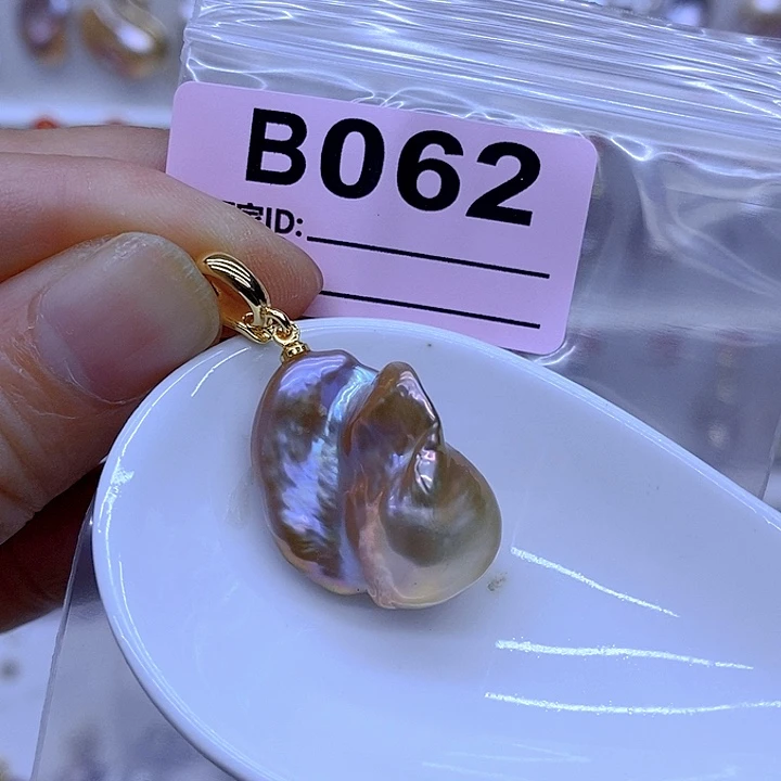 颈饰未镶嵌淡水珍珠