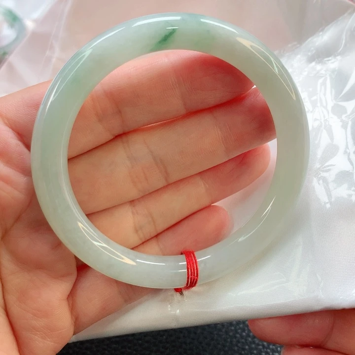 翡翠手镯未镶嵌55.8圆