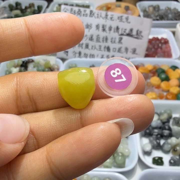 和田玉未镶嵌珠宝奇石