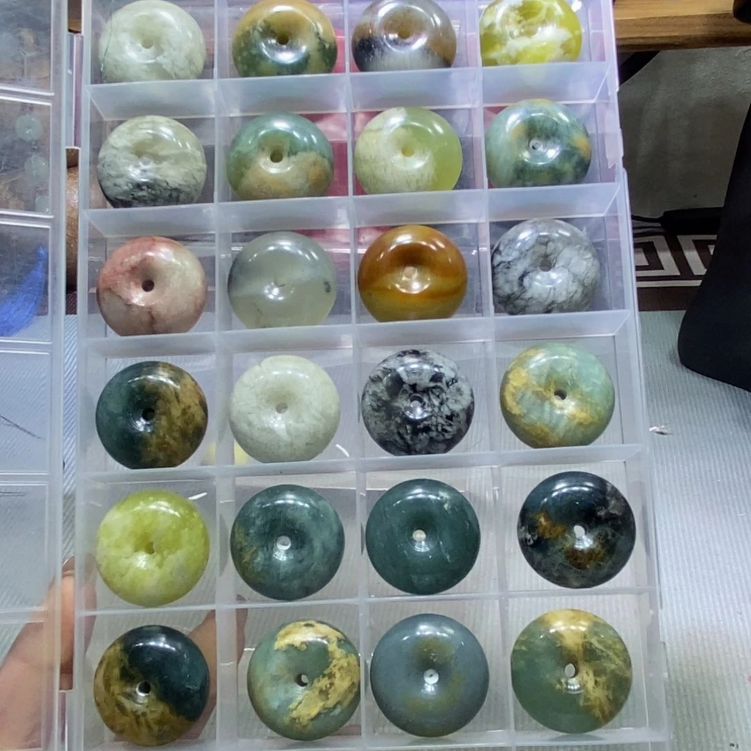 合金蛇纹石玉颈饰炜****前12