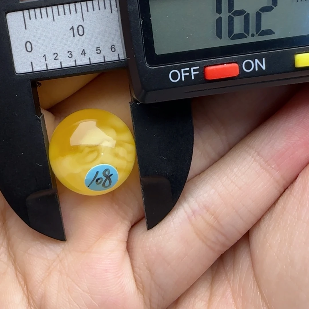 蜜蜡未镶嵌裸石溶洞圆珠