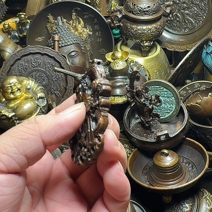 铜器摆件收收藏藏