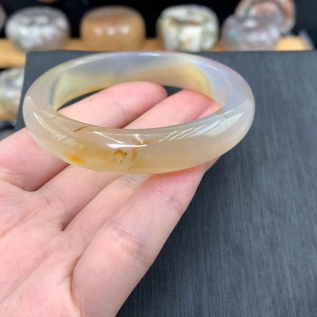 石英质玉手镯未镶嵌天然樱花玛瑙圈口54