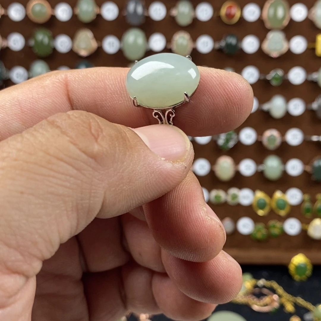 和田玉（青白玉）颈饰合金