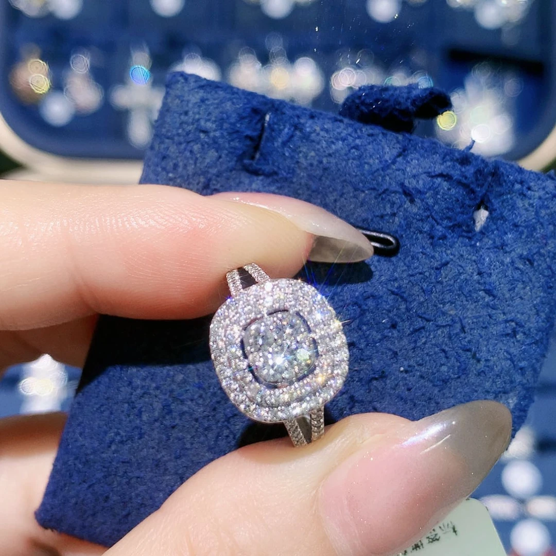 【闪购商品】铂Pt850镶嵌戒托钻石