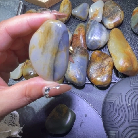 和田玉颈饰未镶嵌绵*