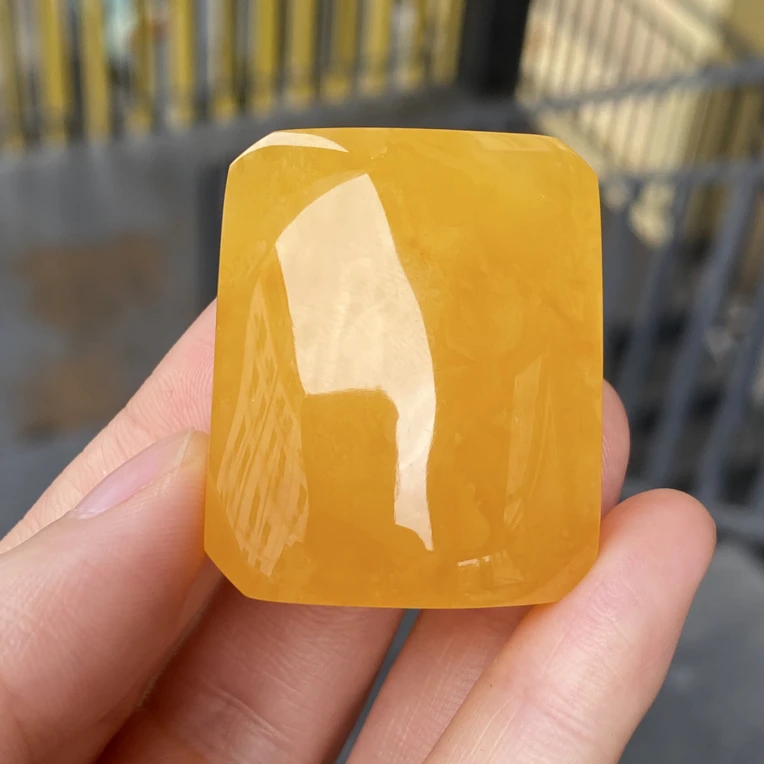 17.46精品焦皮料鸡油红蜜蜡方牌吊坠挂件精致迷人高品质颜色鲜艳