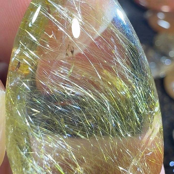 玉***鹿未镶嵌颈饰水晶好