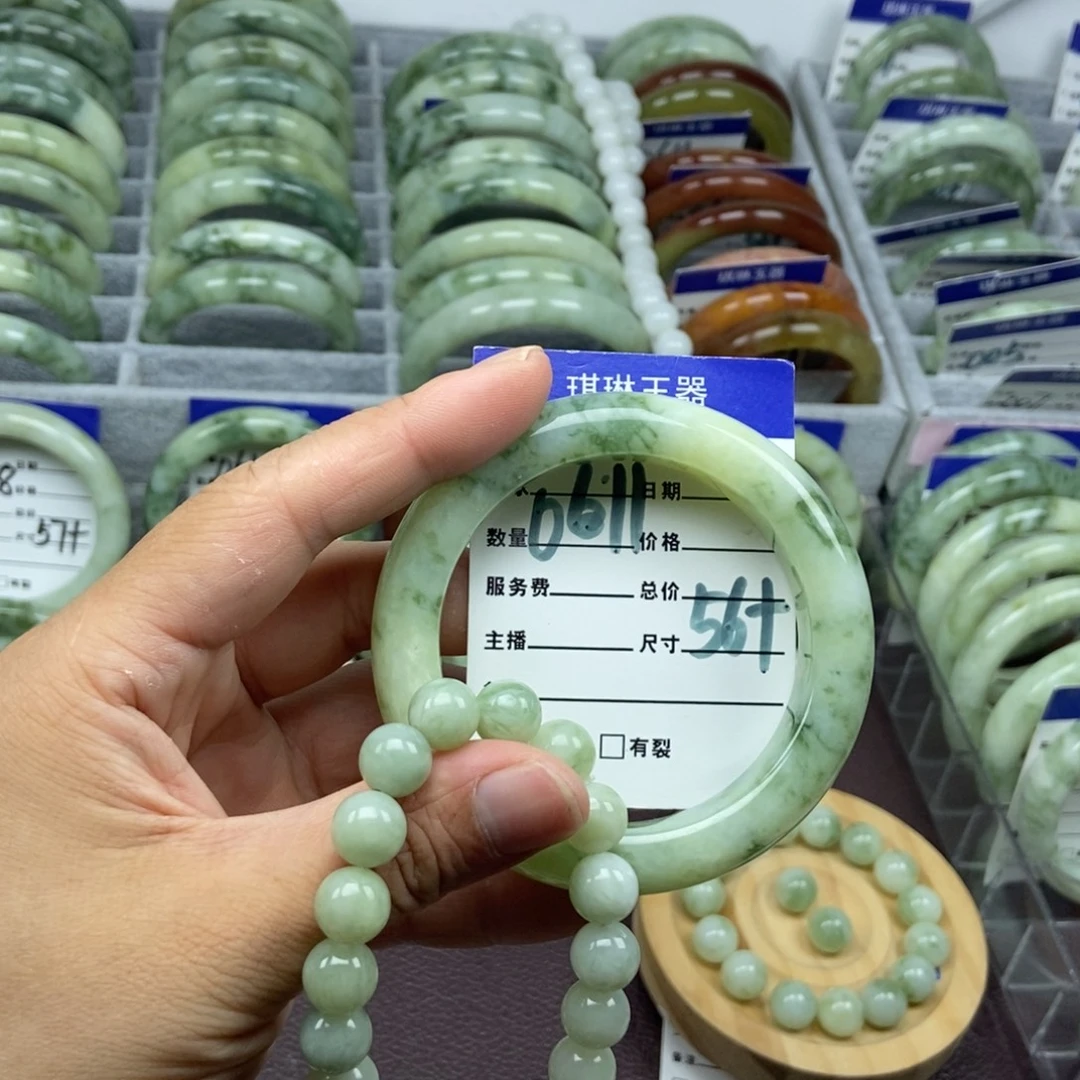 未镶嵌蛇纹石玉手镯