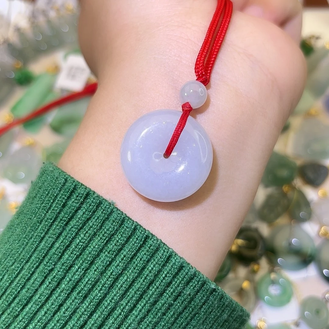 翡翠未镶嵌颈饰平安扣