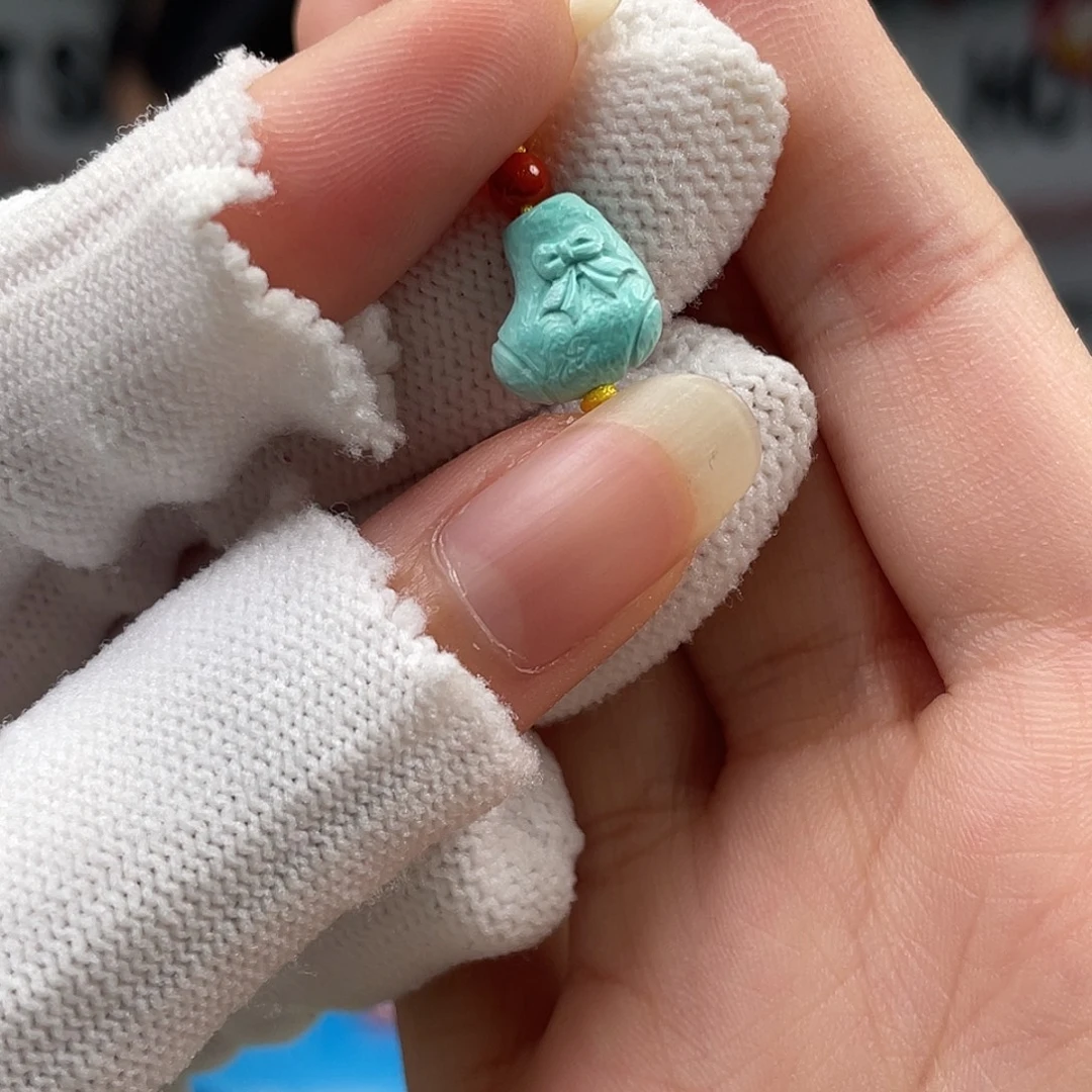 绿松石未镶嵌挂件