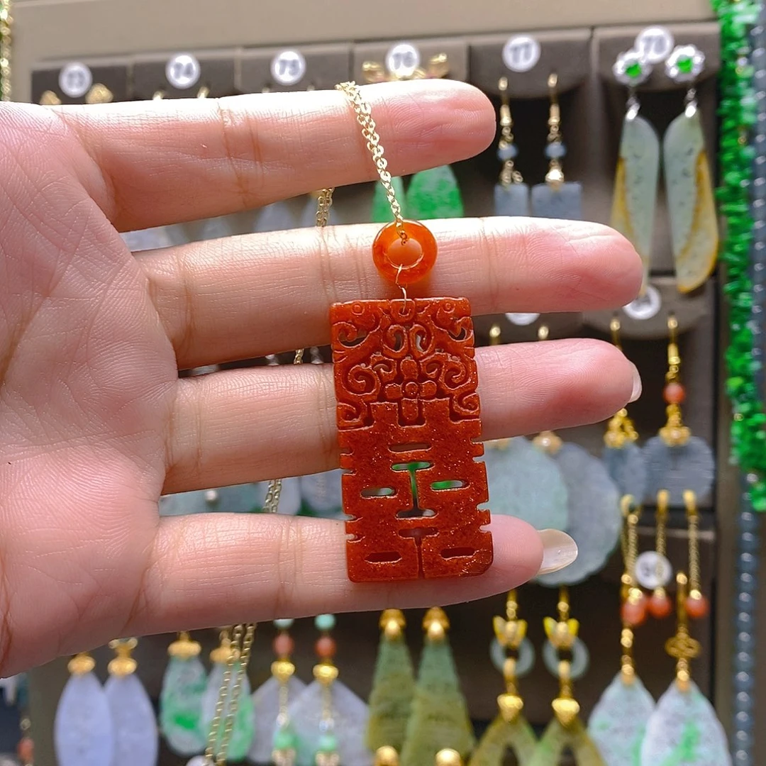 未镶嵌翡翠耳饰翡翠