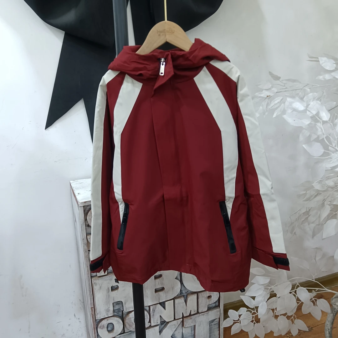 H188红色冲锋衣春秋外套