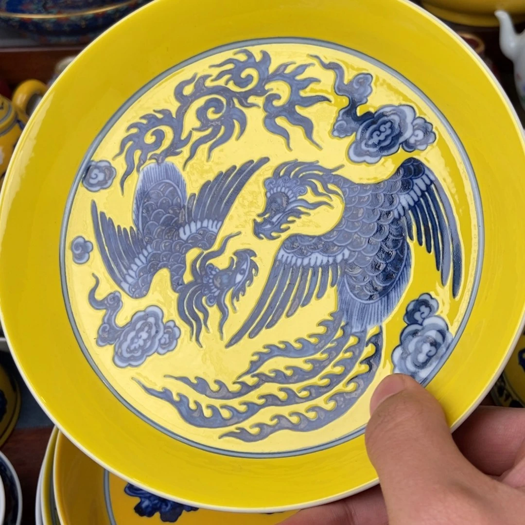 陶瓷艺术家的创作人员的