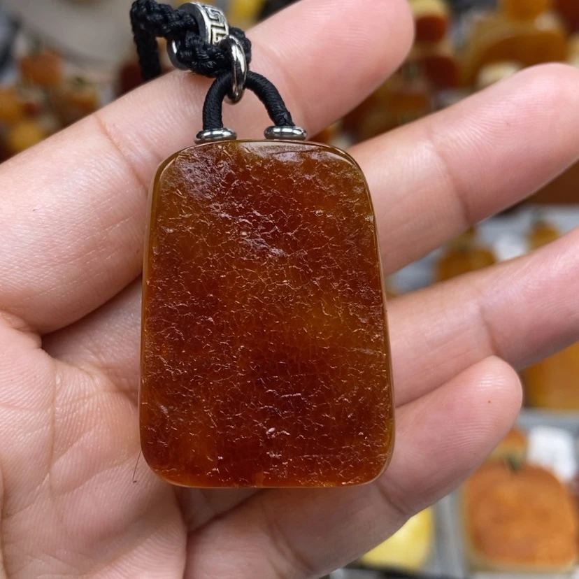 【闪购商品】琥珀颈饰未镶嵌