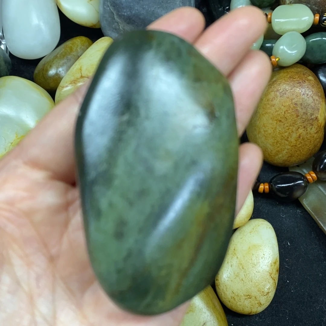 未镶嵌和田玉（糖玉）挂件
