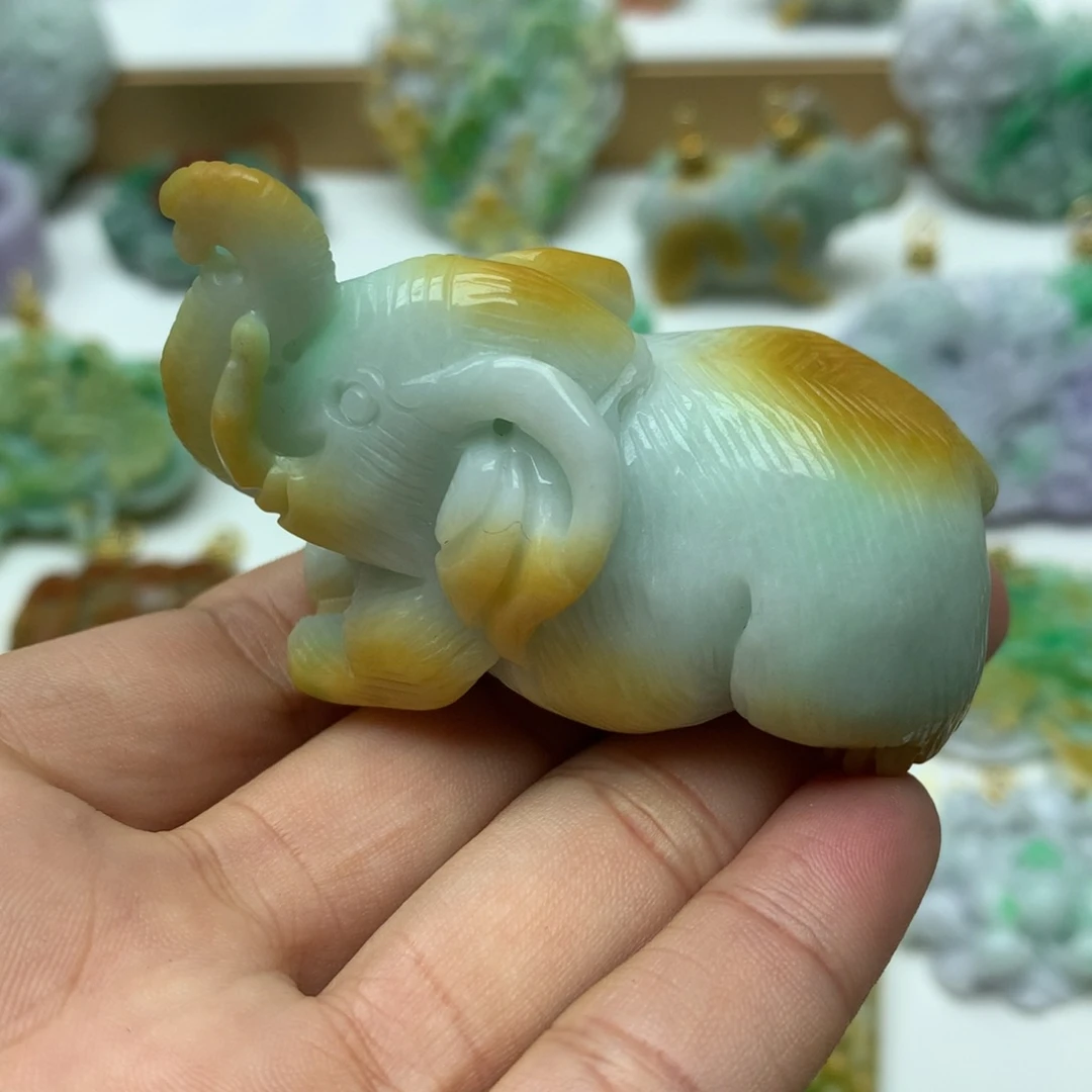 翡翠颈饰未镶嵌翡翠
