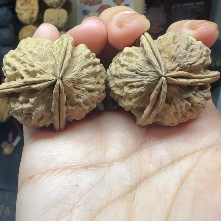 文玩核桃吊坠38铁扇微瑕