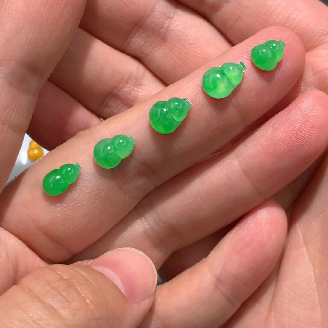 翡翠裸石翡翠葫芦