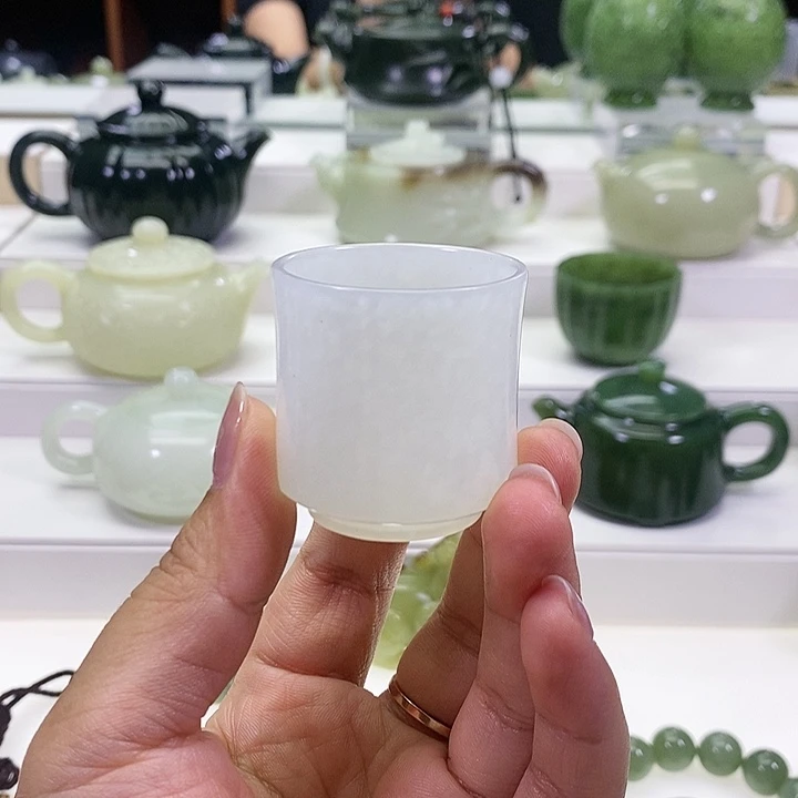 未镶嵌和田玉挂件?****。