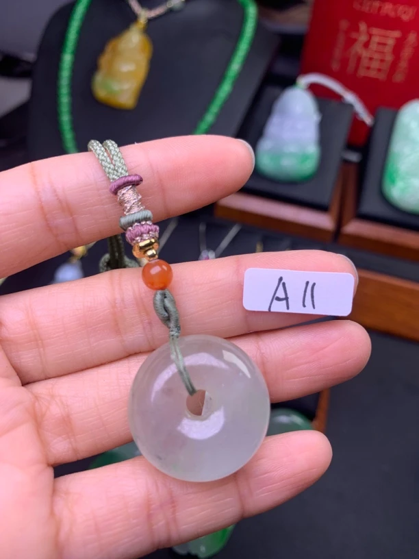 A11冰底平安扣吊坠