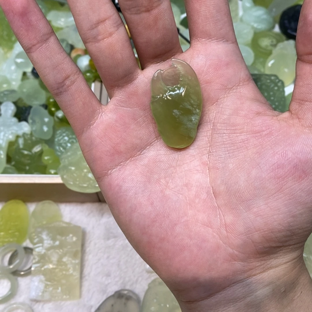 岫玉未镶嵌吊坠(不含链)两单包邮