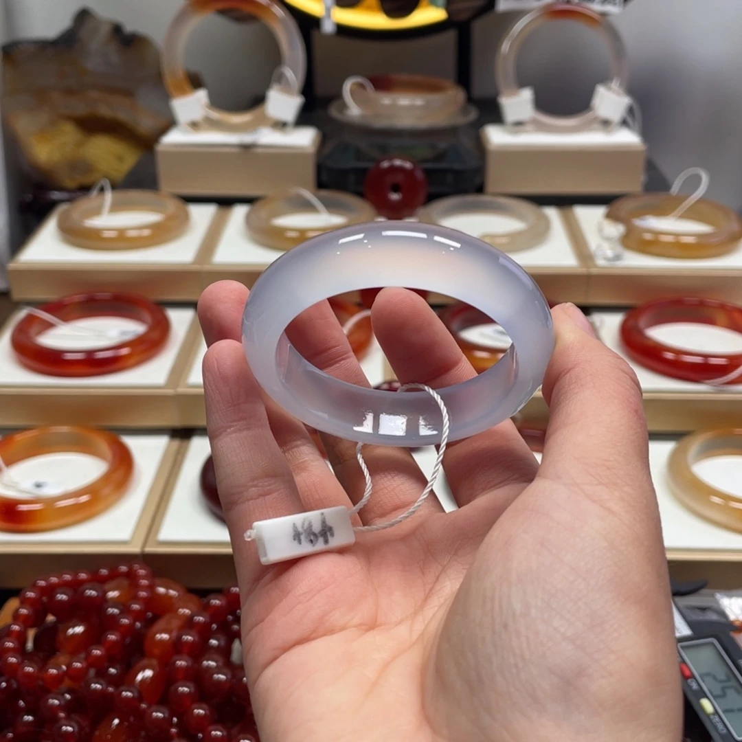 玛瑙/玉髓未镶嵌手镯