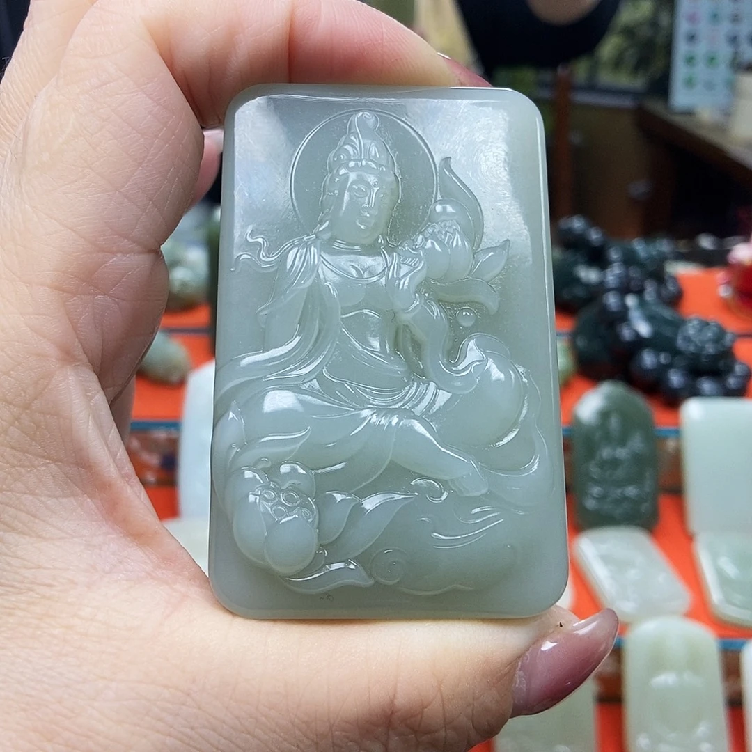 迷***解和田玉未镶嵌颈饰