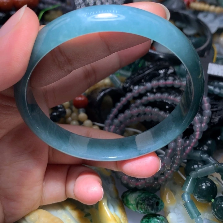 翡翠颈饰未镶嵌保真天然A货翡翠59.8