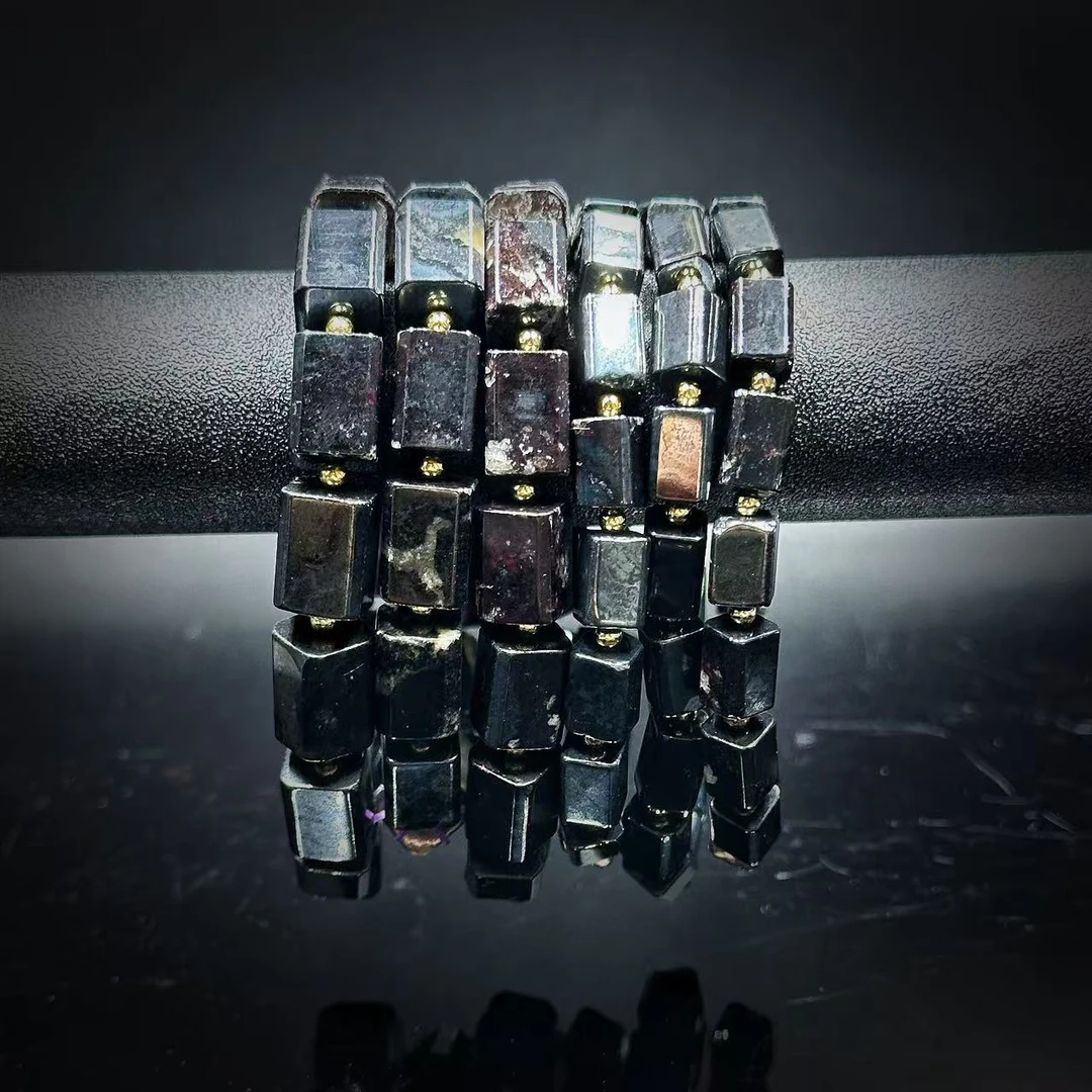 【缪老师严选】SJ1090 黑色舒俱莱四棱手链 多样性发其一