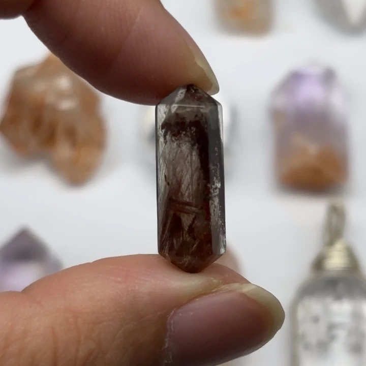 未镶嵌水晶颈饰红幽灵23mm+