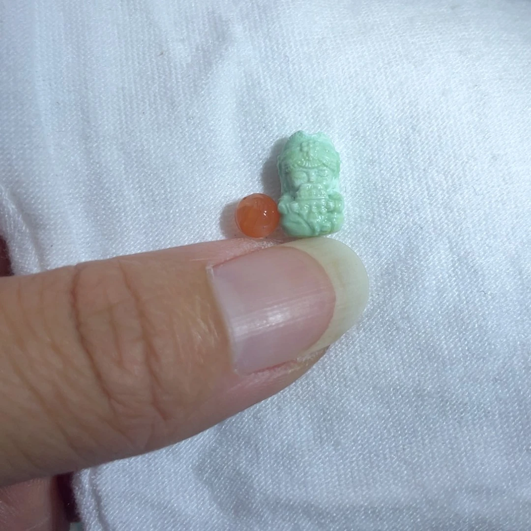 未镶嵌南红玛瑙珠宝奇石