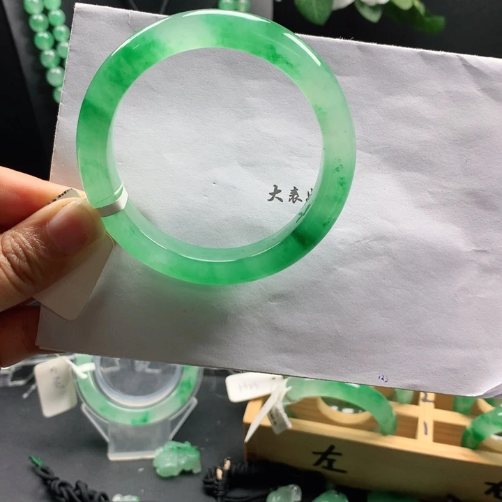 石英质玉手镯57未镶嵌