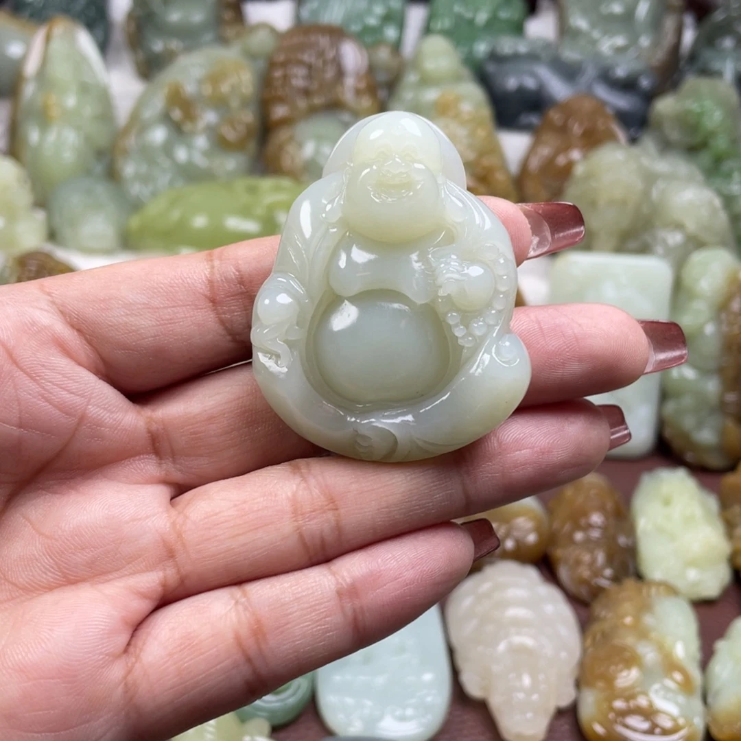 和田玉未镶嵌颈饰