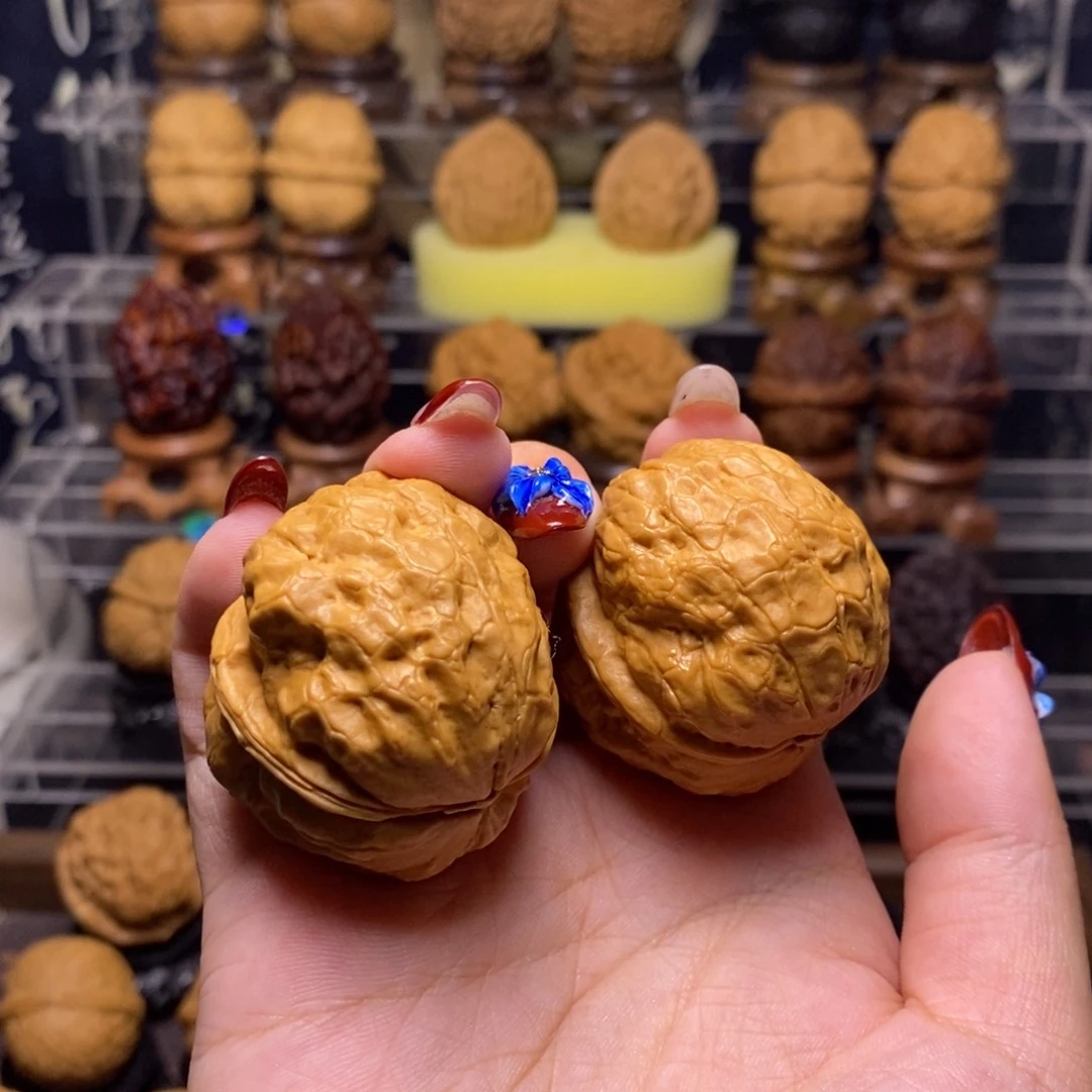 文玩核桃把件Z15。2024年金蟾疙瘩包40尺