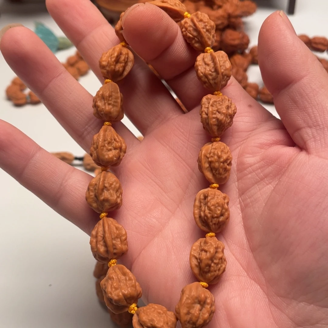 石***头手串文玩核桃小核桃