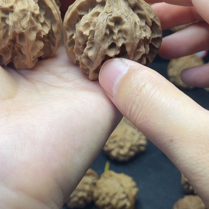 文玩核桃把件狮子头43有修