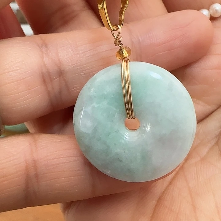 翡翠合金颈饰吊坠