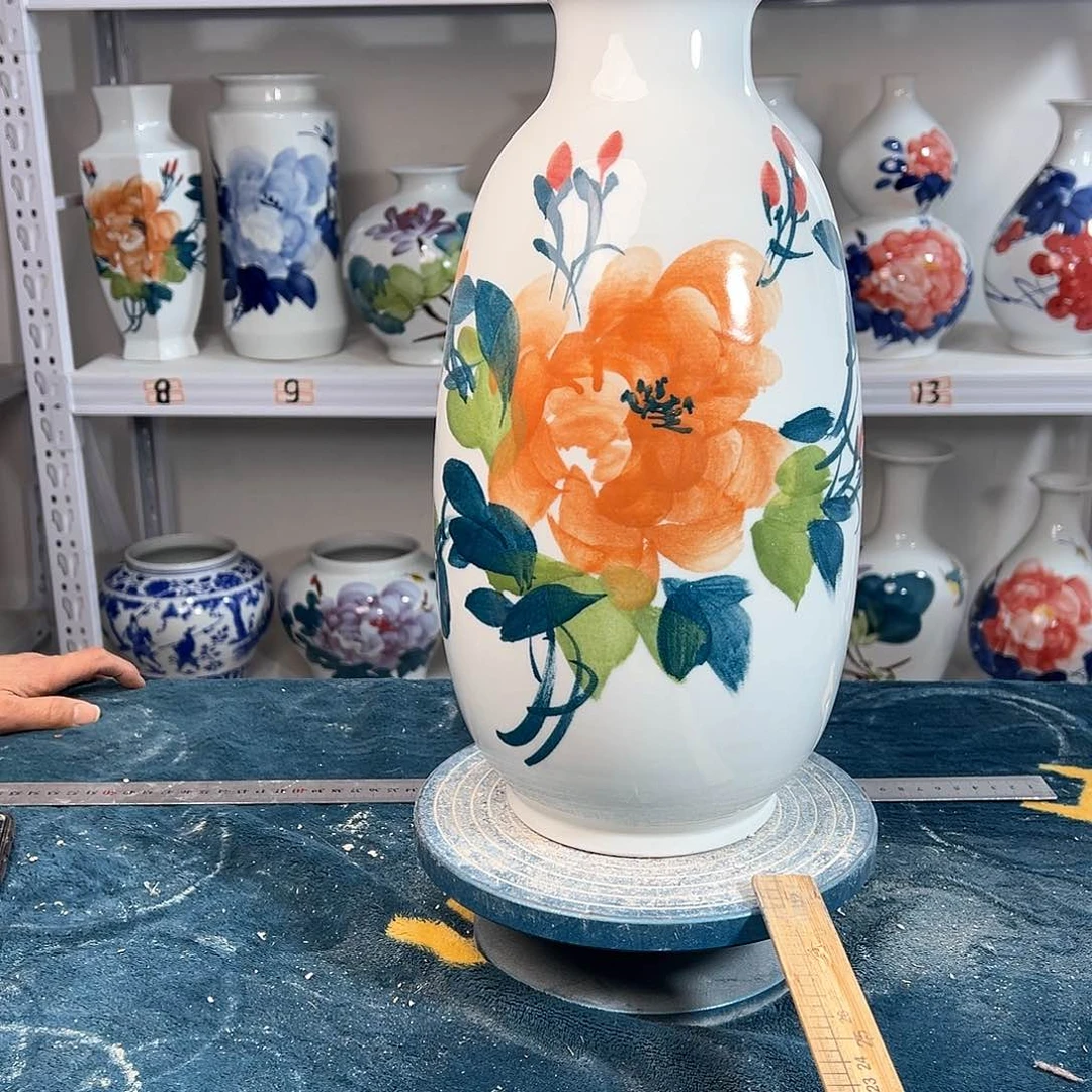 摆件景德镇陶瓷冬黄牡