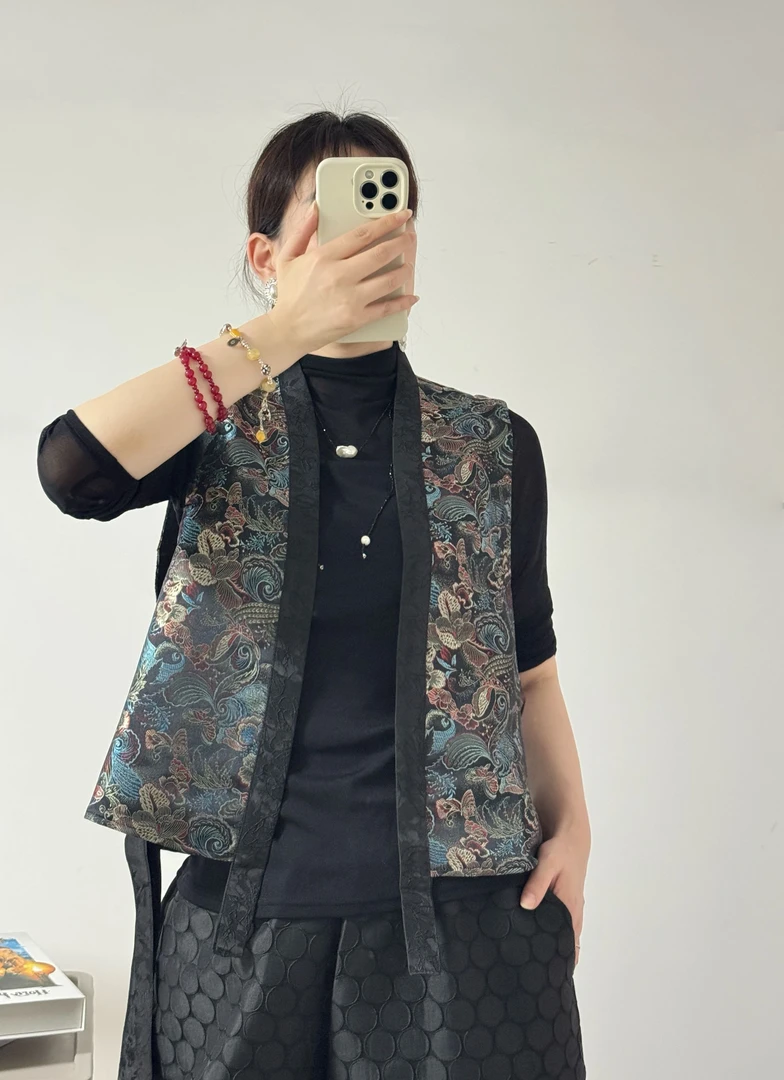 原创马甲黑色蝶恋花纹棉坎肩马夹