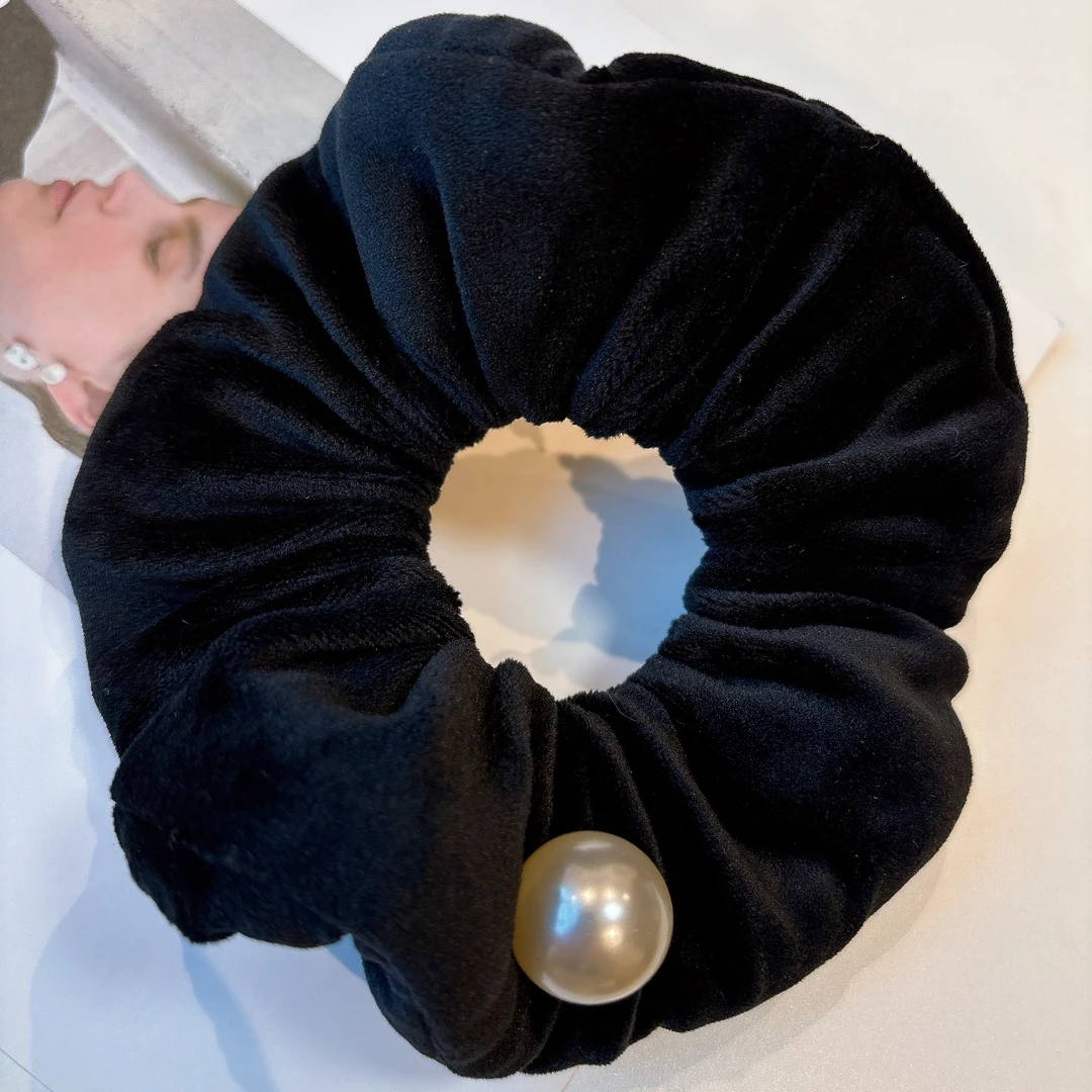 气质绒面珠珠发圈T89