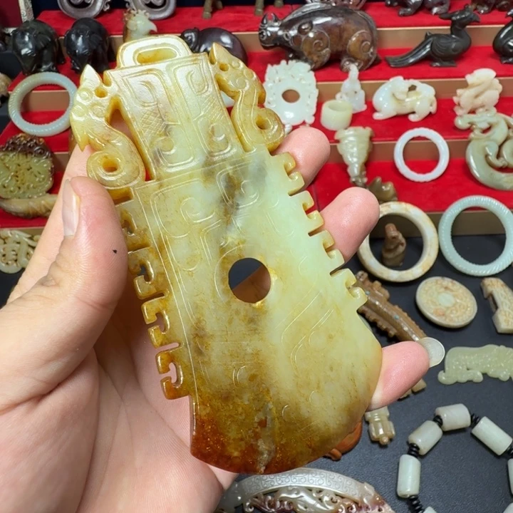 冯***行和田玉（糖玉）未镶嵌挂件