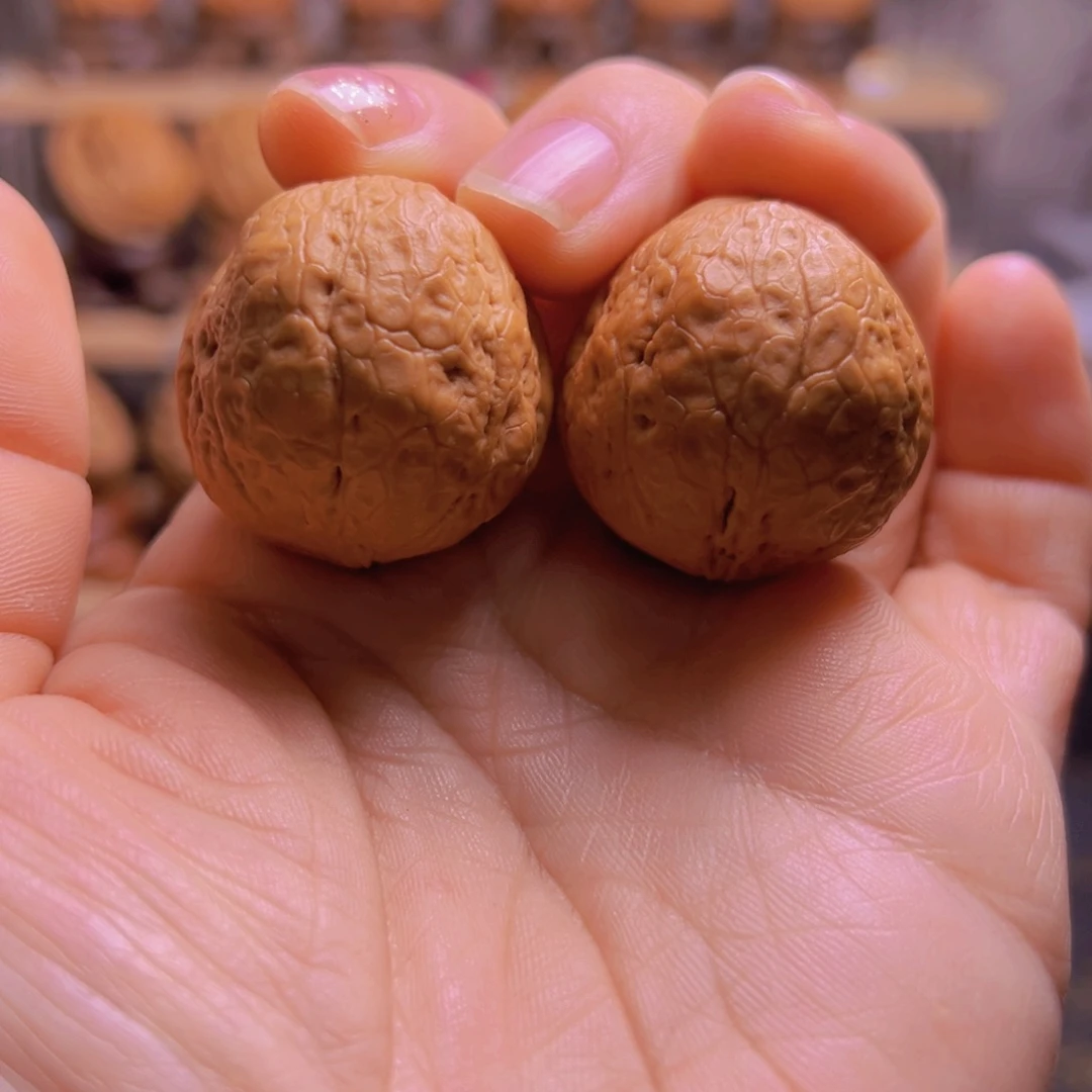 文玩核桃吊坠64w蛇皮小钢炮33尺