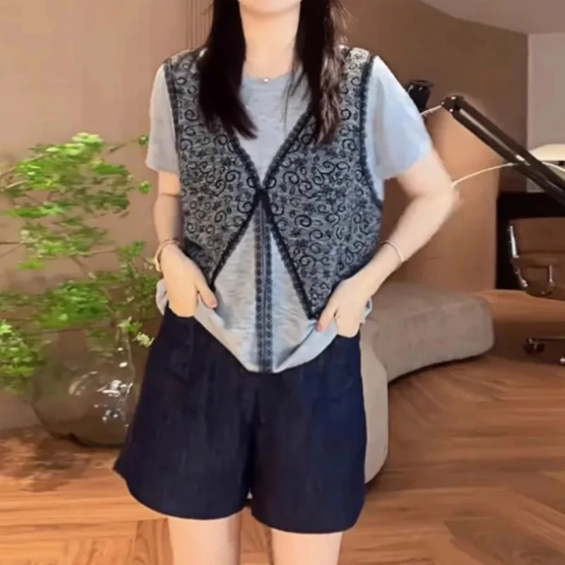 宽松薄款独特超好看上衣夏季胖MM大码女装法式蕾丝假两件短袖T恤